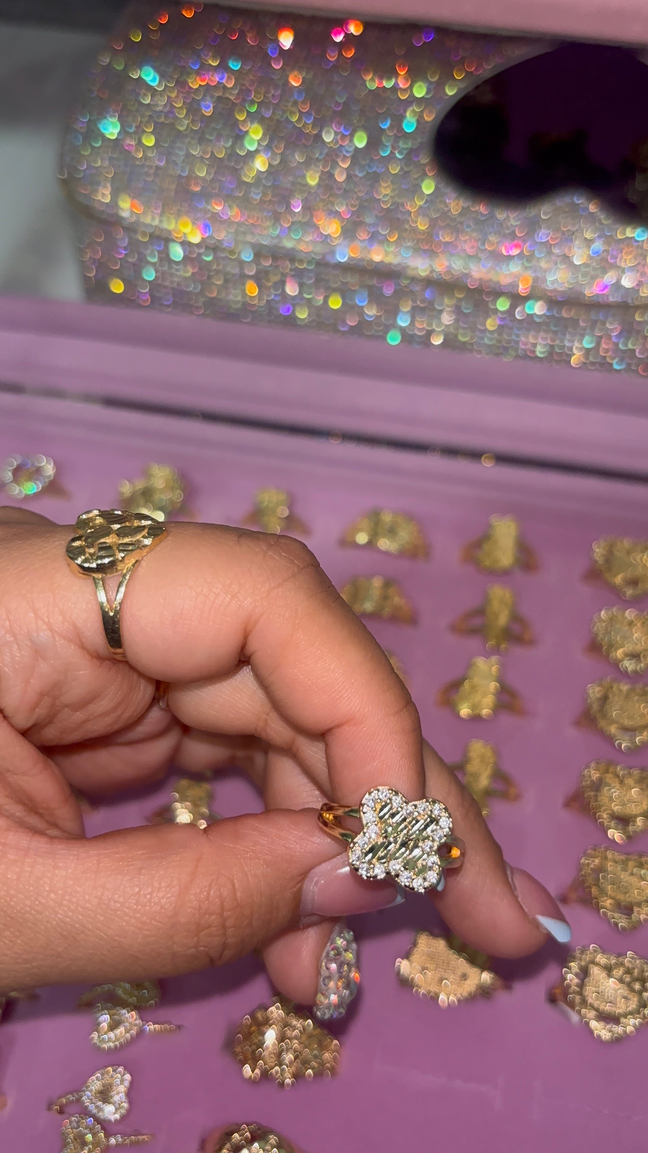 Mini nugget clover ring